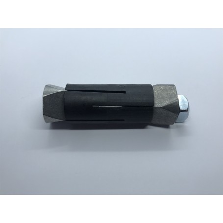 Expansor paragolpes posterior plastico Ø28/30 con tuerca